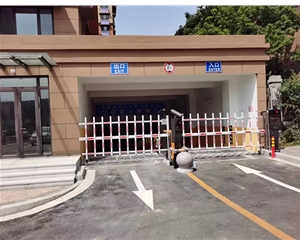 枣庄学校大门车牌识别道闸